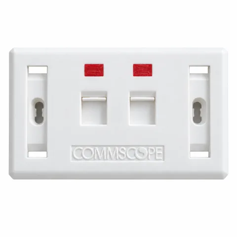 Mặt Ổ Cắm Mạng Commscope Phiên Bản Có Nắp Che 2 Cổng (760255234)